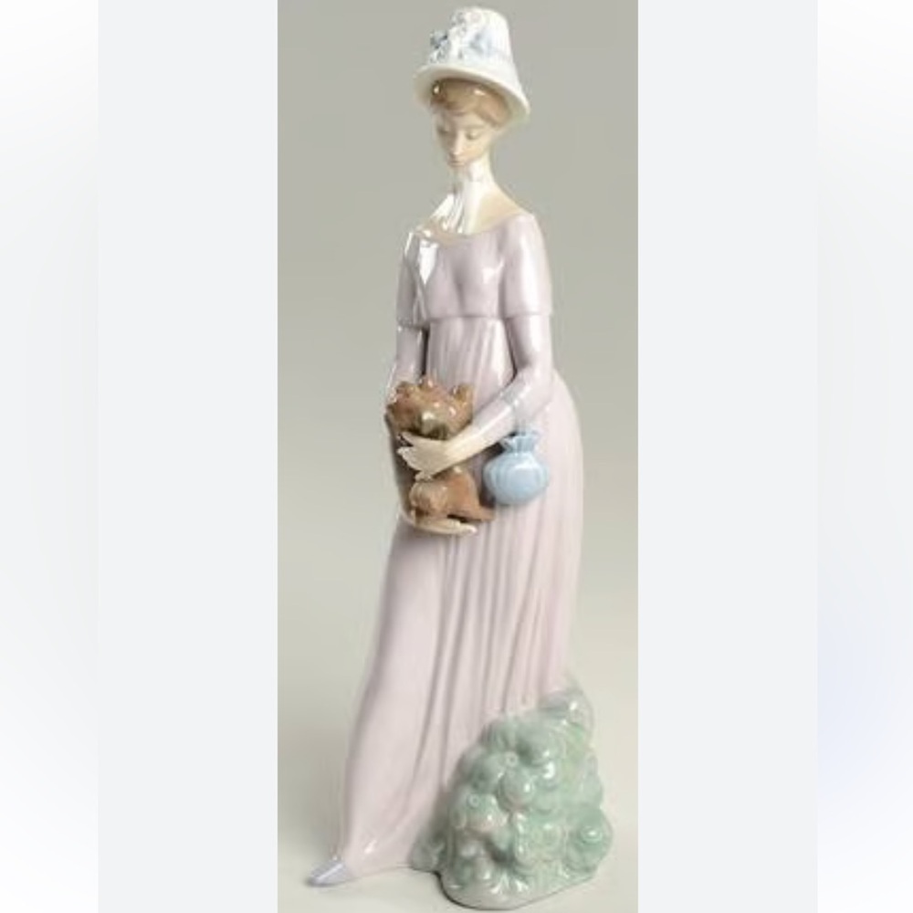 Lladro Pastel Lady with Puppy
